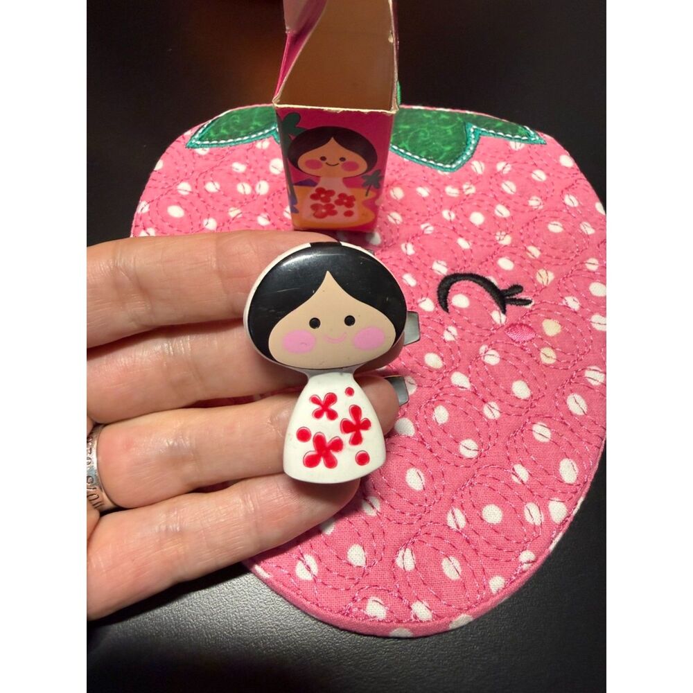 New Old Stock 70s Avon Fragrance Glace Pin Pal Small World Island Girl